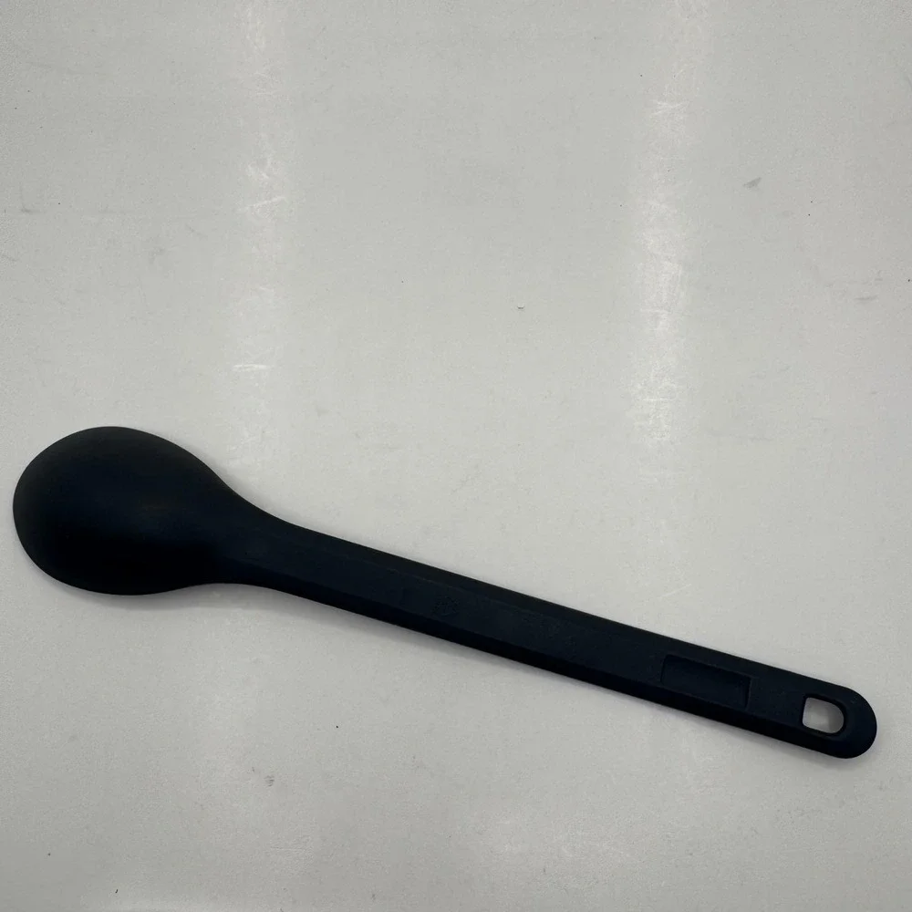 Rubbermaid Black Nylon Mixing Spoon Heat Resistant Kitchen Utensil 1973 4 Vtg